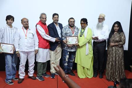 Dr  Krishna Chouhan Organized A Grand “Bollywood Legend Film Festival”, Film Personalities Were Present