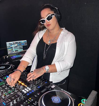 Dj Chaahat: A Shining Star In The World Of Music