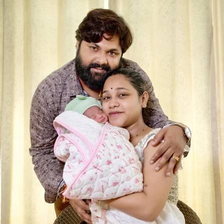 देसी स्टार समर सिंह ने दिखाई बेटे की पहली झलक, पापा बनने पर फैंस लुटा रहे हैं प्यार