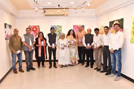 “A Floral Reverie” Solo Show Of Paintings By Eminent Artist Neena Bidikar At Jehangir Art Gallery