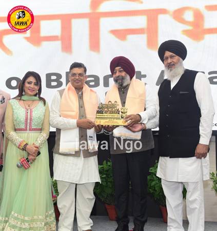 IAWA’s Atmanirbhar Bharat Celebration Curated By Dr. Daljeet Kaur At Constitution  Club Delhi, Honouring Changemakers Of India