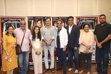 Maha नायक Maha गायक Kishore Sings For Amitabh : A Mega Musical Show Will Be Held In Mumbai On 4th Oct. Under The Direction Of International Live Show Organizer Anil Bohra
