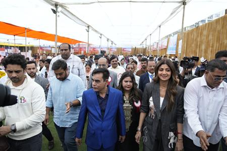 डॉक्टर 365 और डीआरवीए ने 5वें बॉलीवुड महा आरोग्य शिविर का आयोजन ,जिसमें शिल्पा शेट्टी,तुषार कपूर चेयरमैन डॉ.धर्मेंद्र कुमार आदि  हुए शामिल