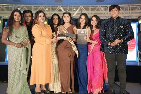 Vaishnavi Chalke The Winner Of Queen Of Global International 2026 At International Crowning  2026 Held At Raddison Hotel Mumbai, The Pageant Presented By Joill Entertainments